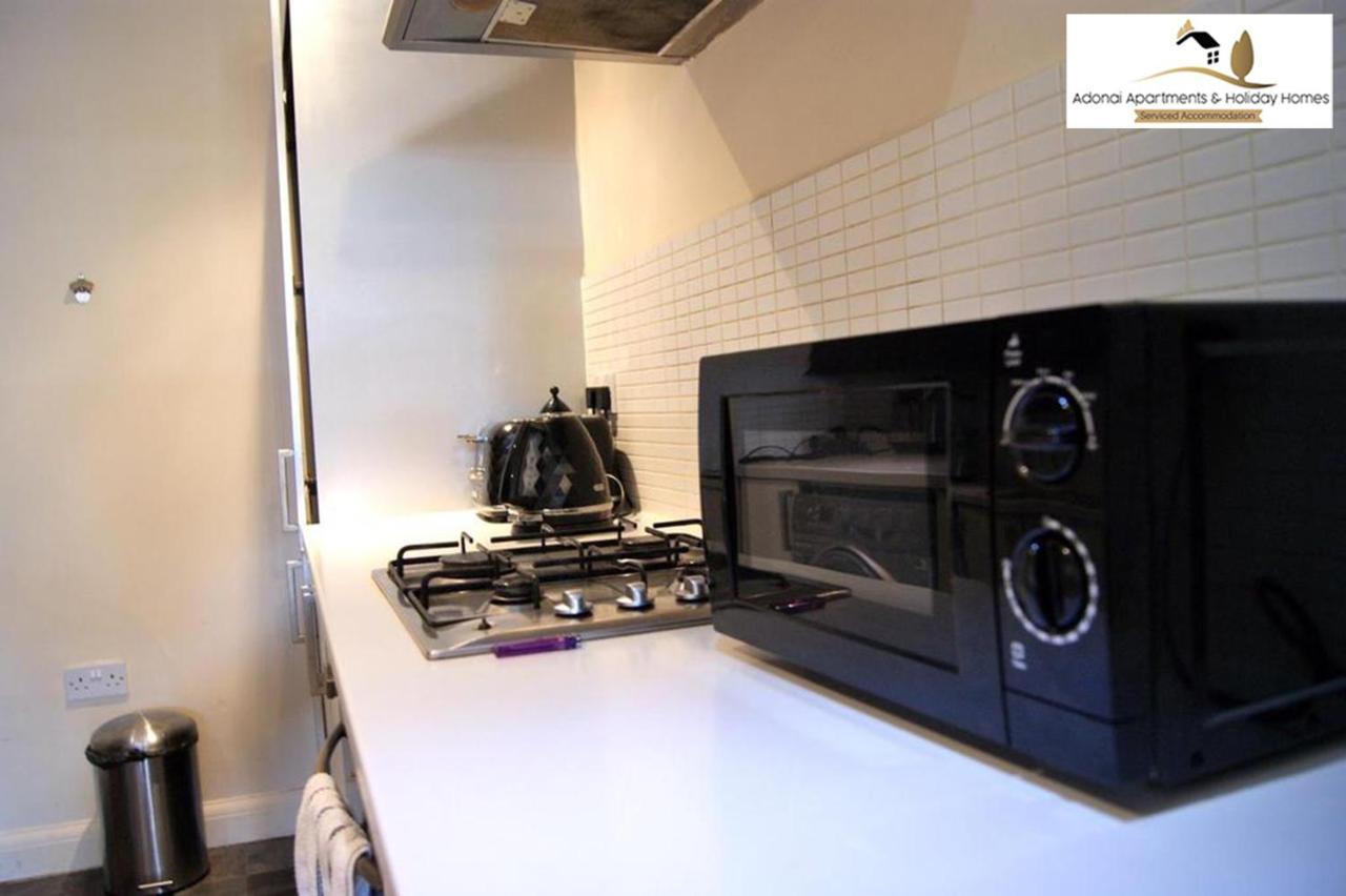 2 Bedroom Apartment At Dagenham , Adonai Serviced Accommodation, Free Wifi And Parking 외부 사진