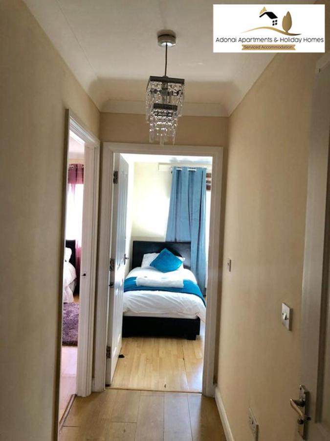 2 Bedroom Apartment At Dagenham , Adonai Serviced Accommodation, Free Wifi And Parking 외부 사진