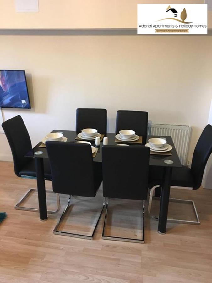 2 Bedroom Apartment At Dagenham , Adonai Serviced Accommodation, Free Wifi And Parking 외부 사진