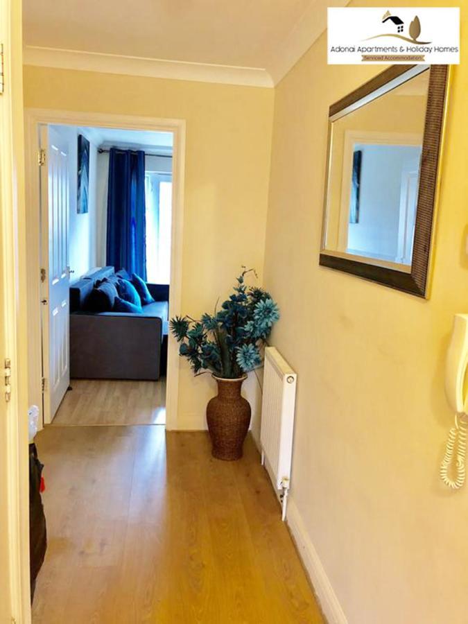 2 Bedroom Apartment At Dagenham , Adonai Serviced Accommodation, Free Wifi And Parking 외부 사진
