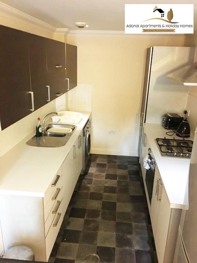 2 Bedroom Apartment At Dagenham , Adonai Serviced Accommodation, Free Wifi And Parking 외부 사진
