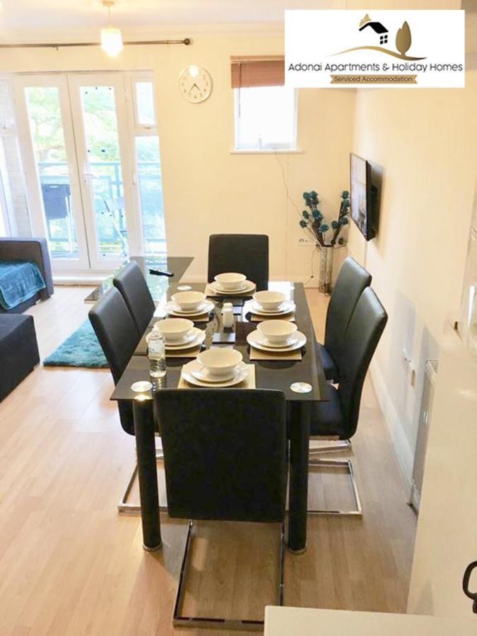 2 Bedroom Apartment At Dagenham , Adonai Serviced Accommodation, Free Wifi And Parking 외부 사진