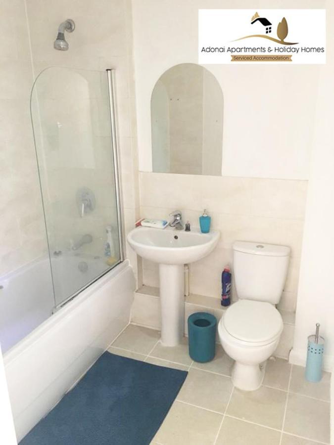 2 Bedroom Apartment At Dagenham , Adonai Serviced Accommodation, Free Wifi And Parking 외부 사진